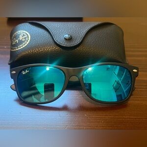 Ray ban new wayfarer